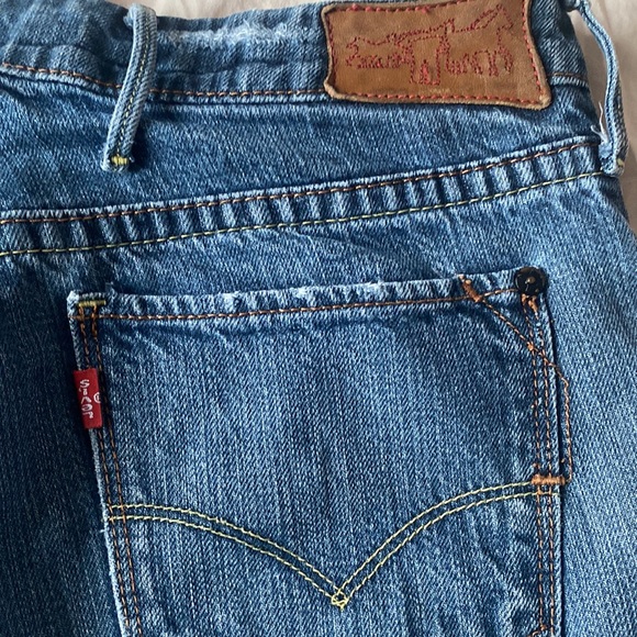 Vintage Levi’s Red Dark Wash Flare Jeans - Picture 5 of 7